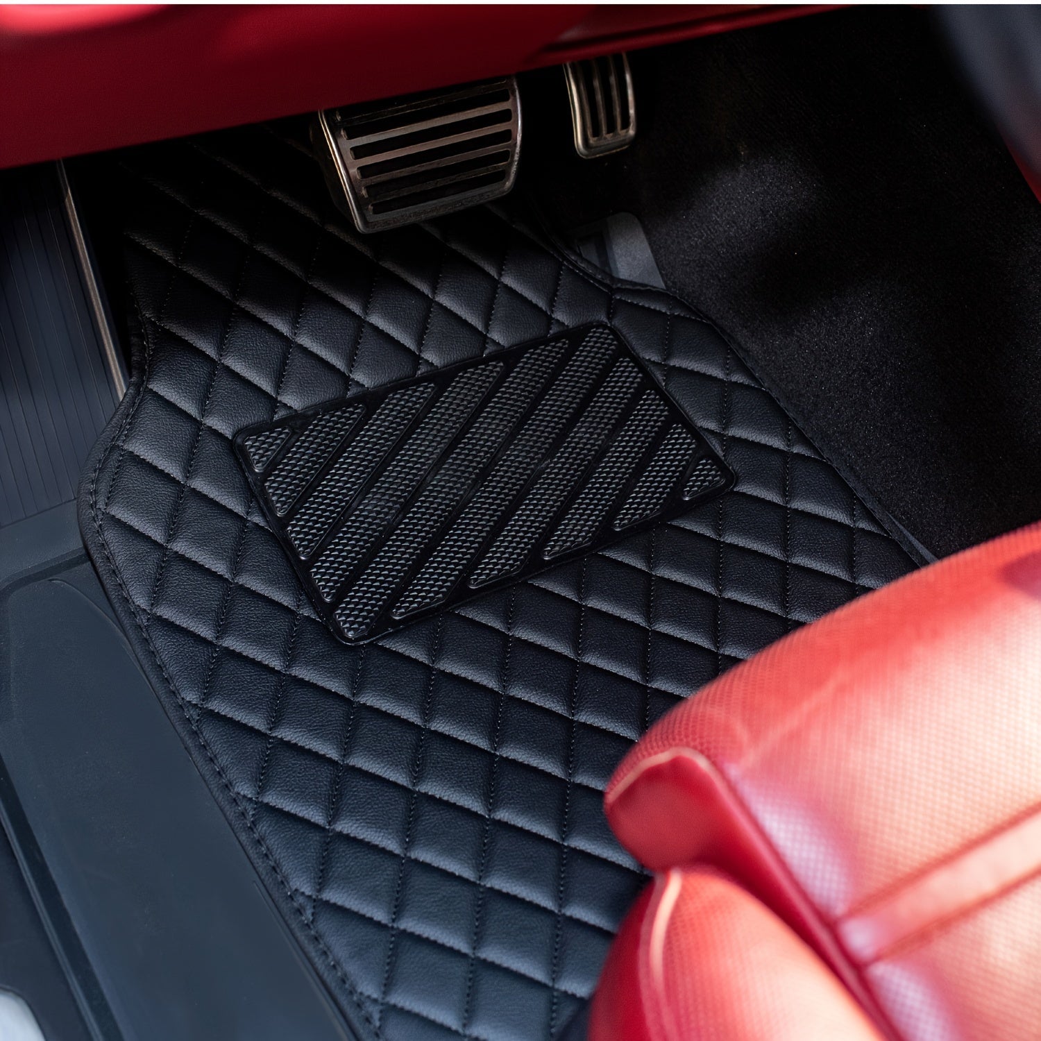 99.9% Fit Universal Luxury Pu Leather 3D Floor Mats for Sedan SUV Sports 5 Seater in Black and Cute & Sexy Pink